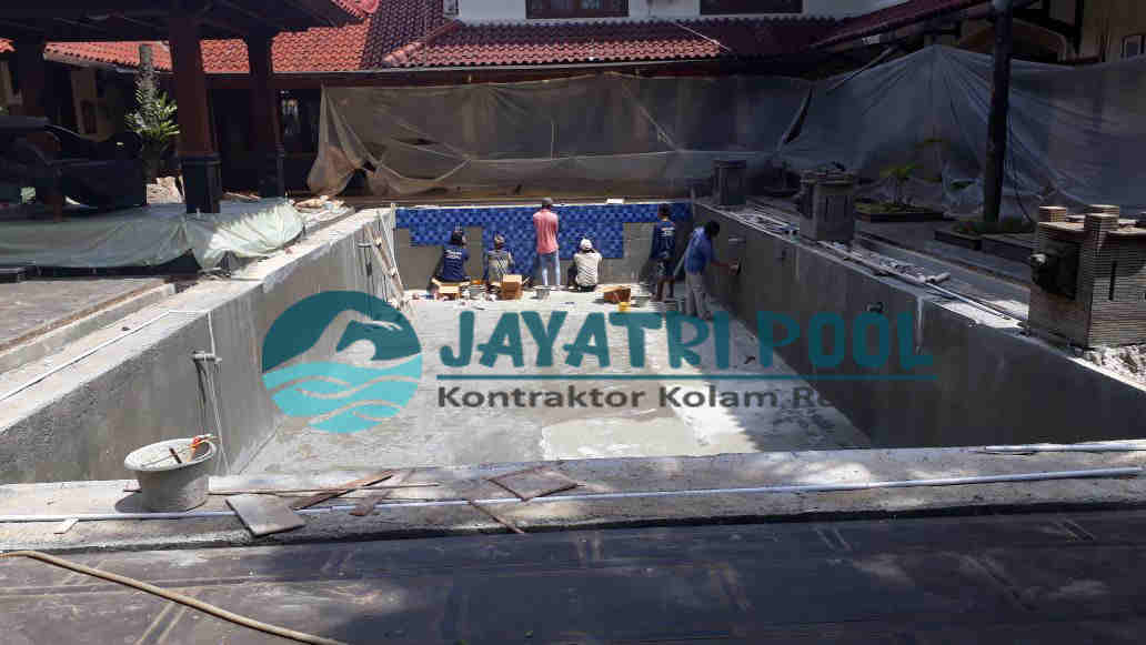 renovasi kolam