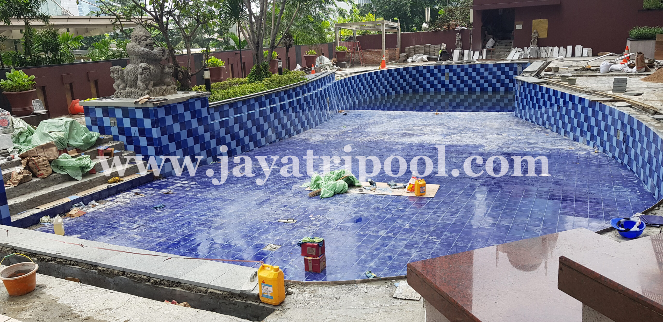 Jayatri pool melayani Jasa Renovasi Kolam Renang kota jakarta