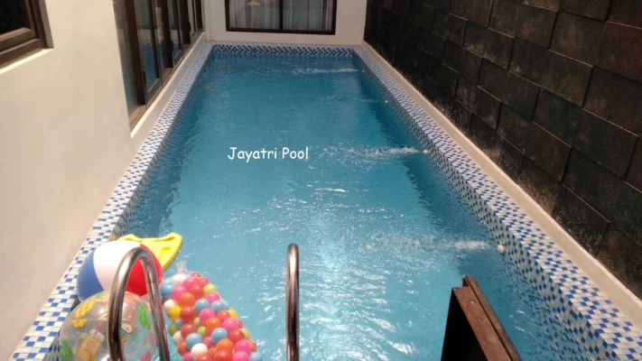 Tips Menjernihkan Air Kolam Renang yang Hijau
