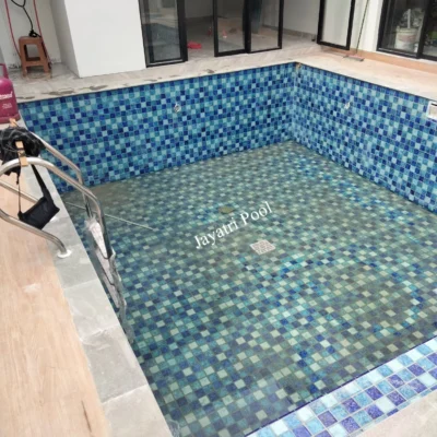Ide Renovasi Ubah Kolam Renang Lama Jadi Kolam Impian Anda!
